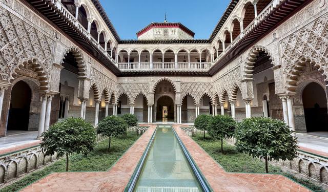 Exploring the Best of Malaga: Exciting Things to Do and Must-See Attractions